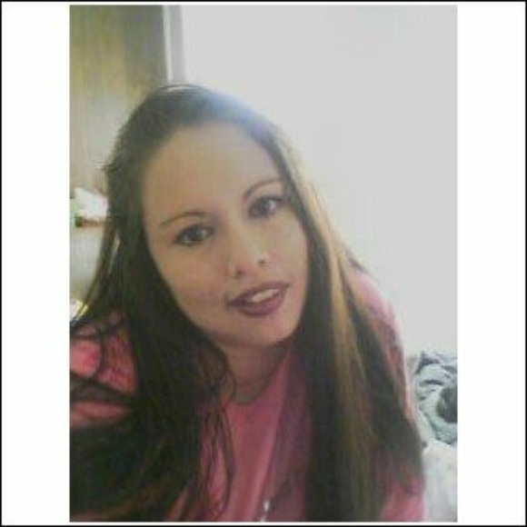 Meet your Posh Buyer, Peggymarie - Picture 1 of 1